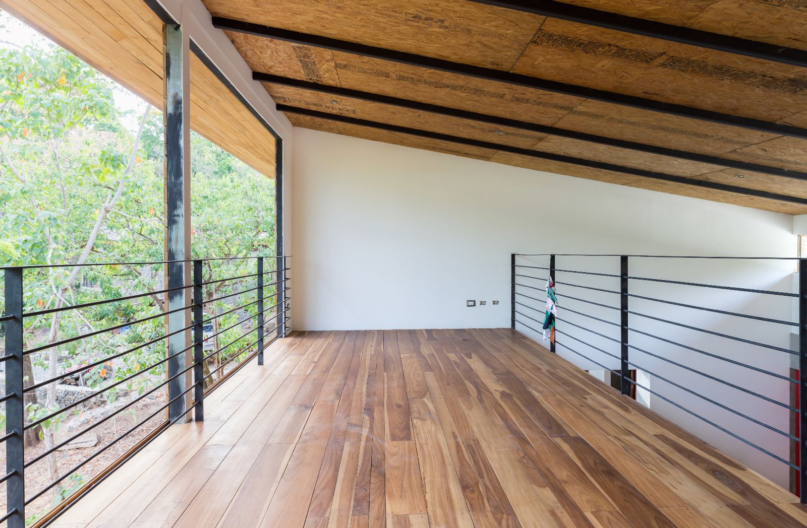 Casa Pájaros